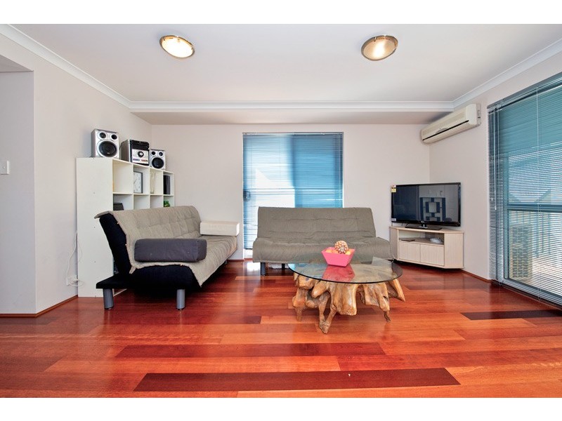 8/20 Pendal Lane, Northbridge WA 6003