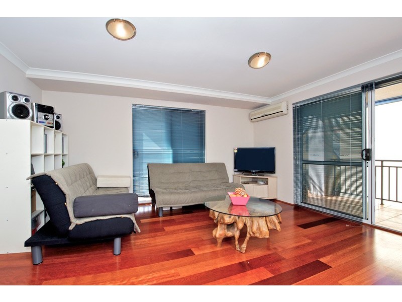 8/20 Pendal Lane, Northbridge WA 6003