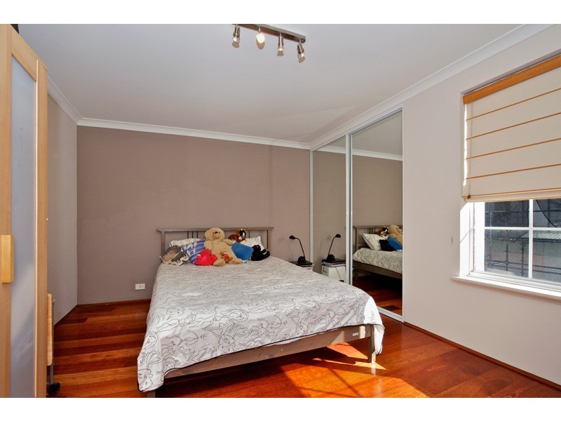 8/20 Pendal Lane, Northbridge WA 6003