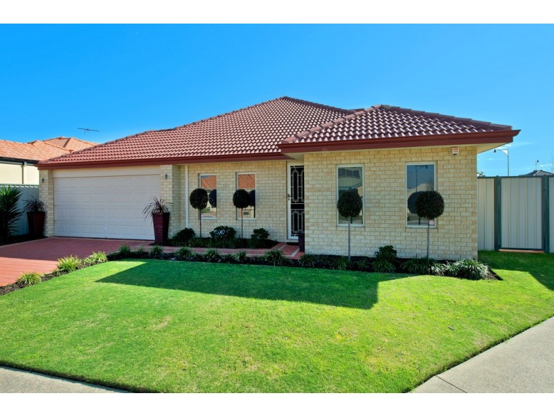 2 Campaspe Drive, Success WA 6164