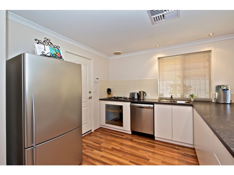 2 Campaspe Drive, Success WA 6164