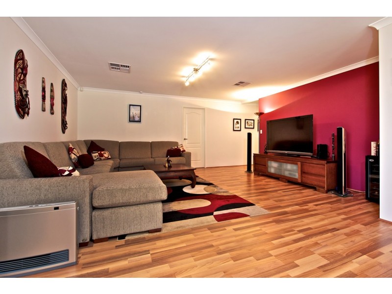 2 Campaspe Drive, Success WA 6164