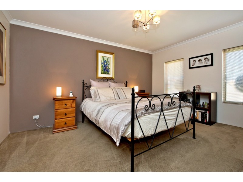 2 Campaspe Drive, Success WA 6164