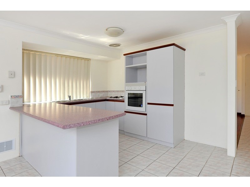 29 Swallowtail Parade, Warnbro WA 6169