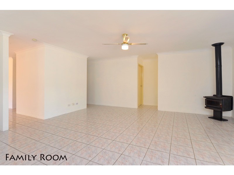 29 Swallowtail Parade, Warnbro WA 6169