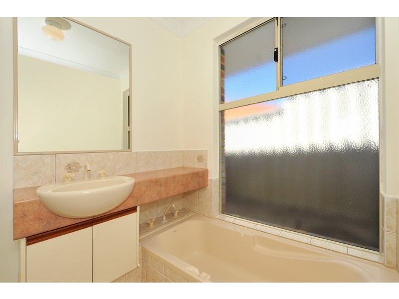 29 Swallowtail Parade, Warnbro WA 6169