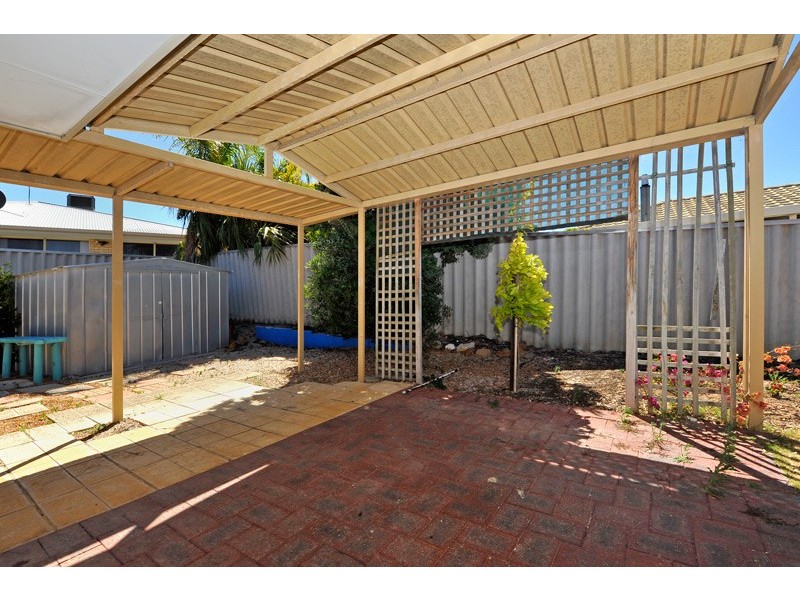 29 Swallowtail Parade, Warnbro WA 6169