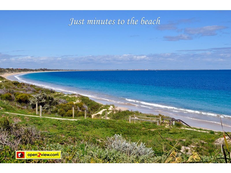 54 Axminster St, Warnbro WA 6169