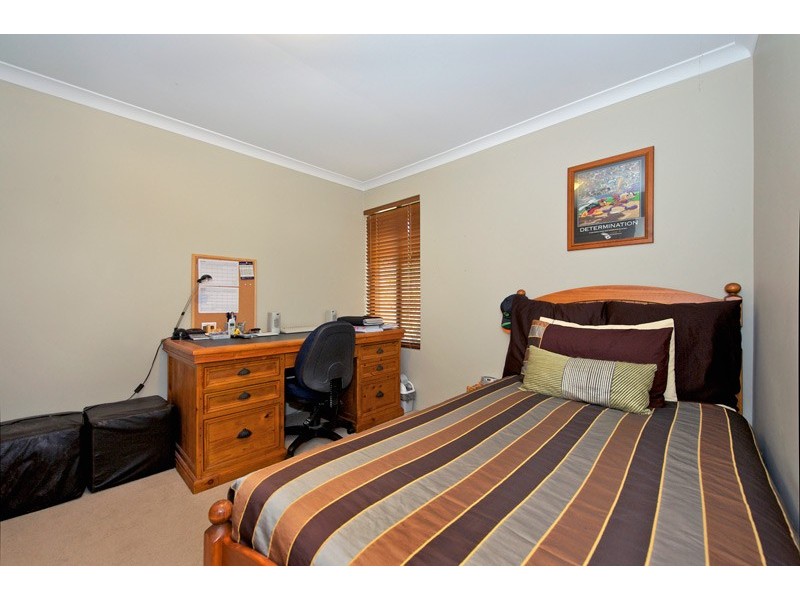 No. 33 Ragamuffin Pt, Halls Head WA 6210