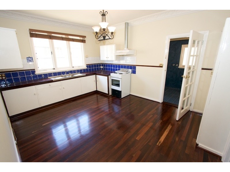 34 Broun Avenue, Embleton WA 6062