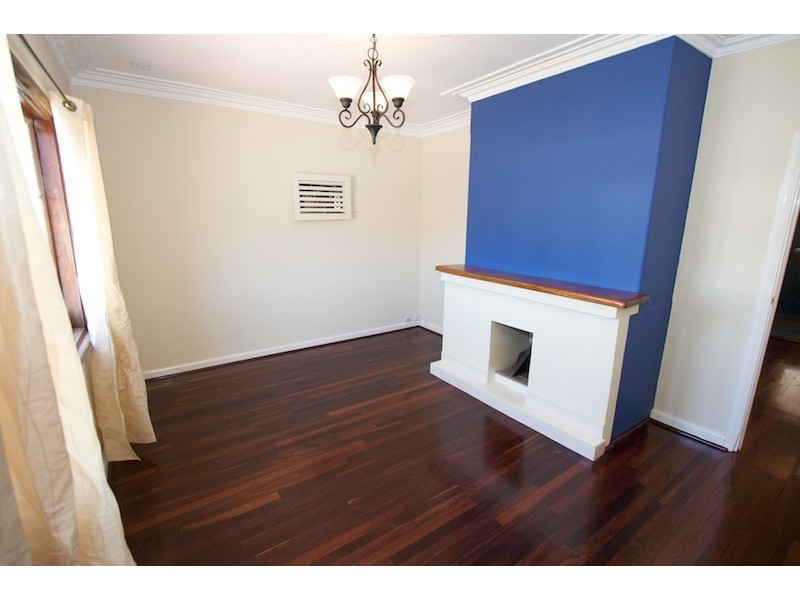 34 Broun Avenue, Embleton WA 6062