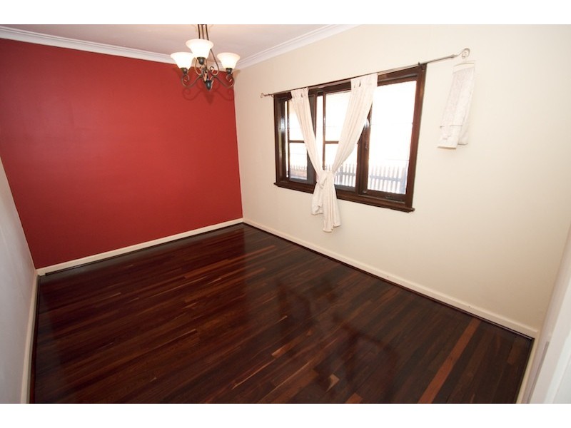 34 Broun Avenue, Embleton WA 6062