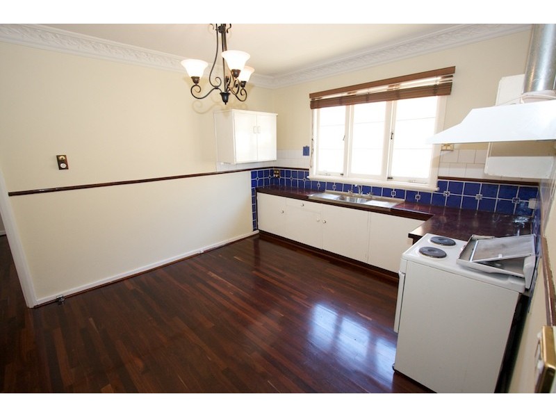 34 Broun Avenue, Embleton WA 6062