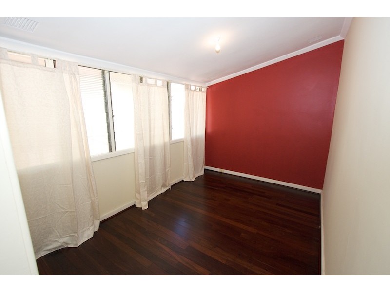 34 Broun Avenue, Embleton WA 6062