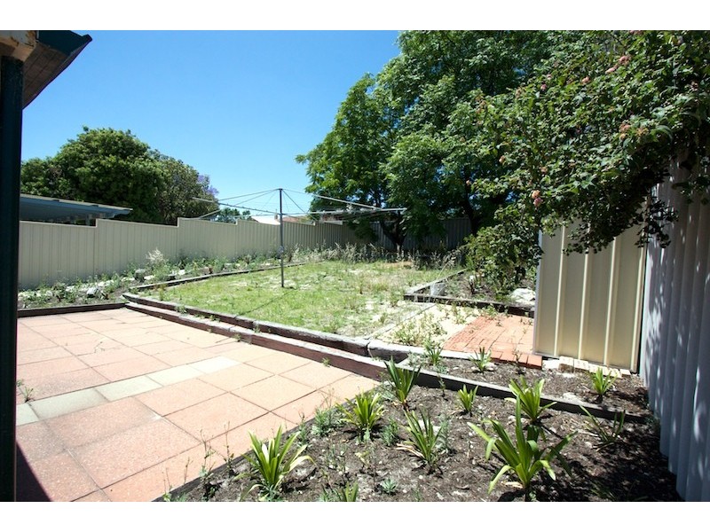 34 Broun Avenue, Embleton WA 6062