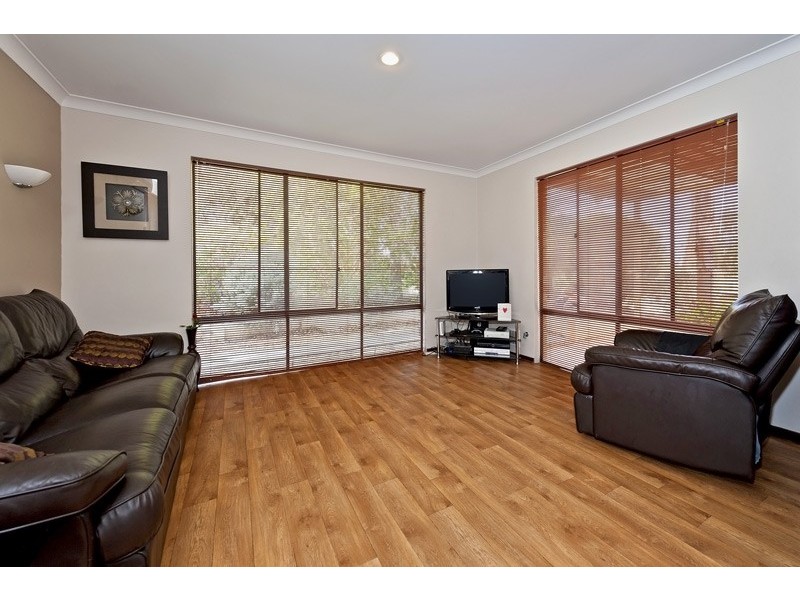 12 Dauntless Way, Duncraig WA 6023