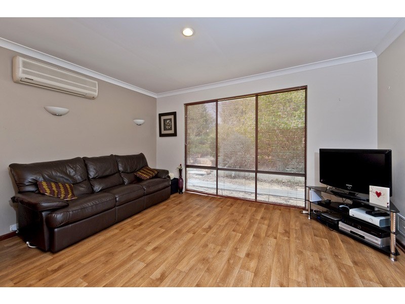 12 Dauntless Way, Duncraig WA 6023