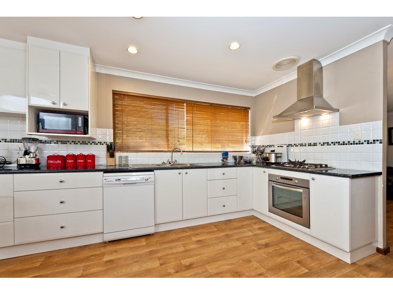 12 Dauntless Way, Duncraig WA 6023