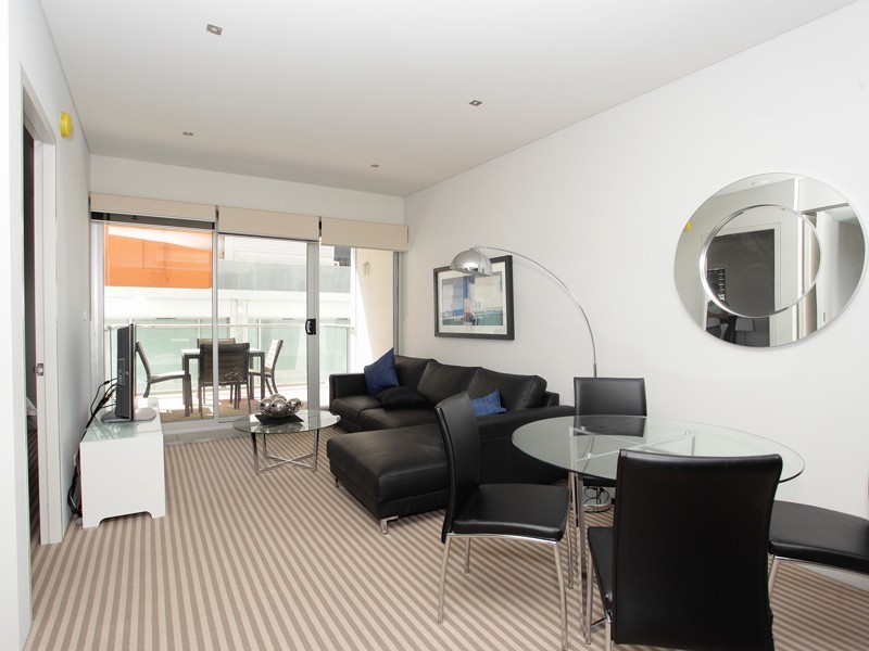 15/8 Victoria Ave, Perth WA 6000