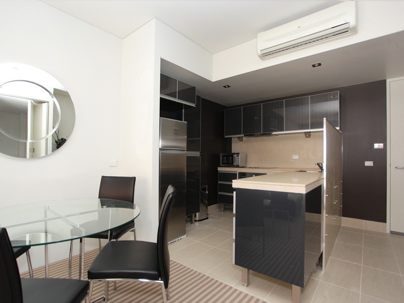 15/8 Victoria Ave, Perth WA 6000