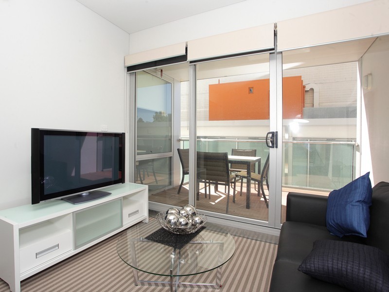 15/8 Victoria Ave, Perth WA 6000