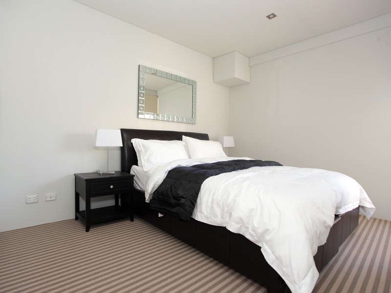 15/8 Victoria Ave, Perth WA 6000