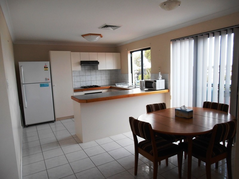 15/30 Bronte Street, East Perth WA 6004