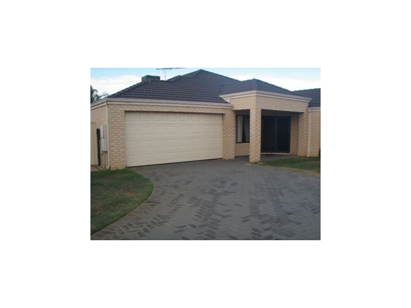 6 Golspie Place, Kinross WA 6028