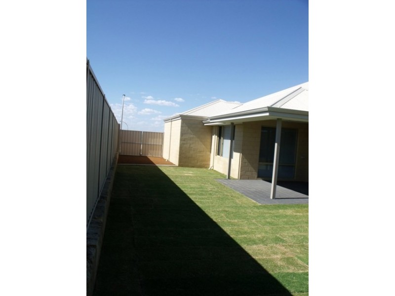 19 Waterwitch Outlook, Wandina WA 6530