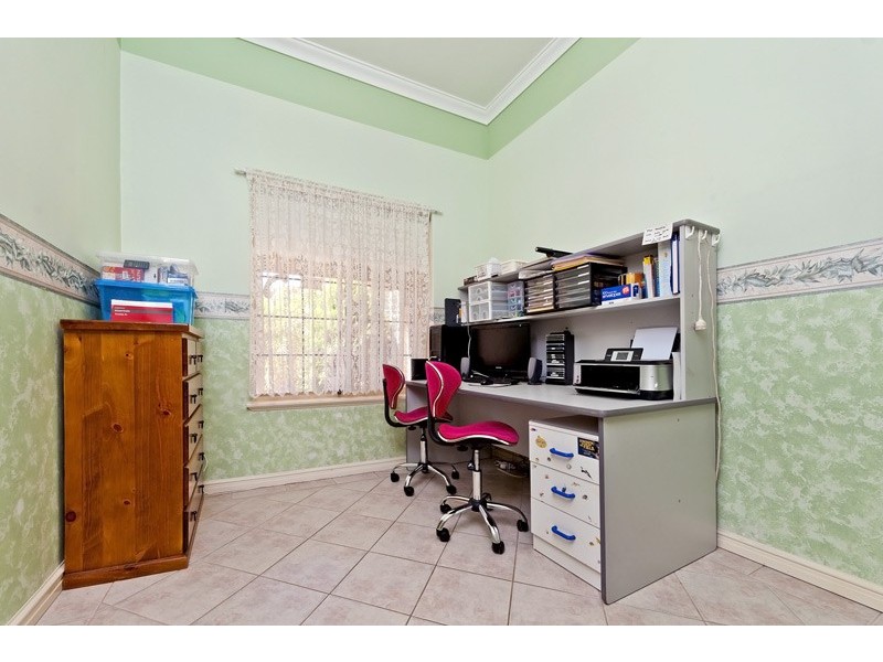 7 Wilkins Road, Kalamunda WA 6076