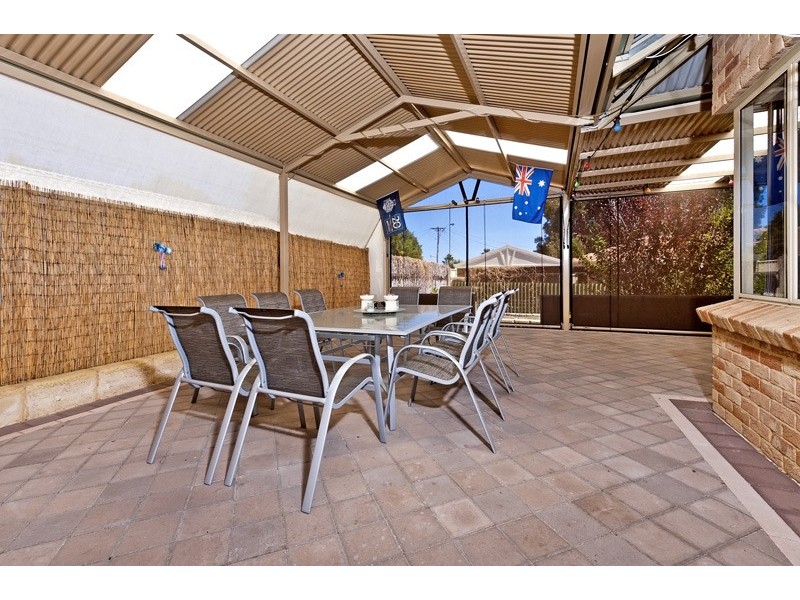 7 Wilkins Road, Kalamunda WA 6076