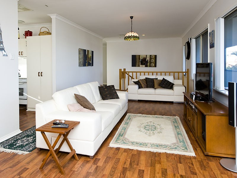 14 Larwood Elbow, Seabird WA 6042