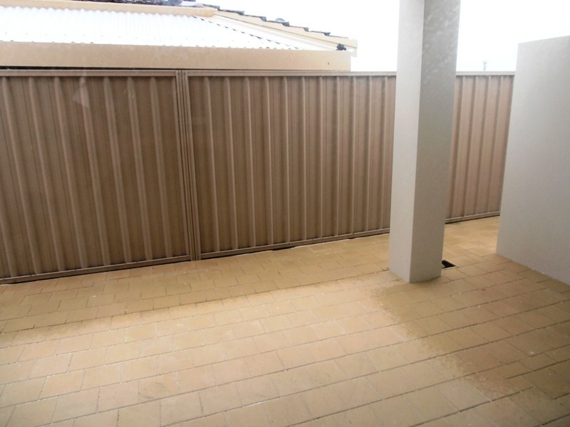 6/7 Olebury Street, Nollamara WA 6061