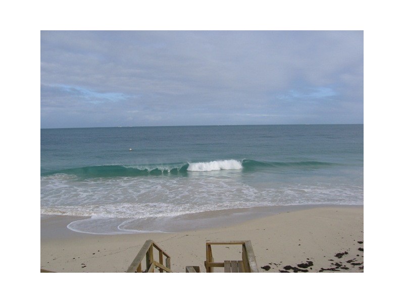 17/1 Williams Way, Seabird WA 6042