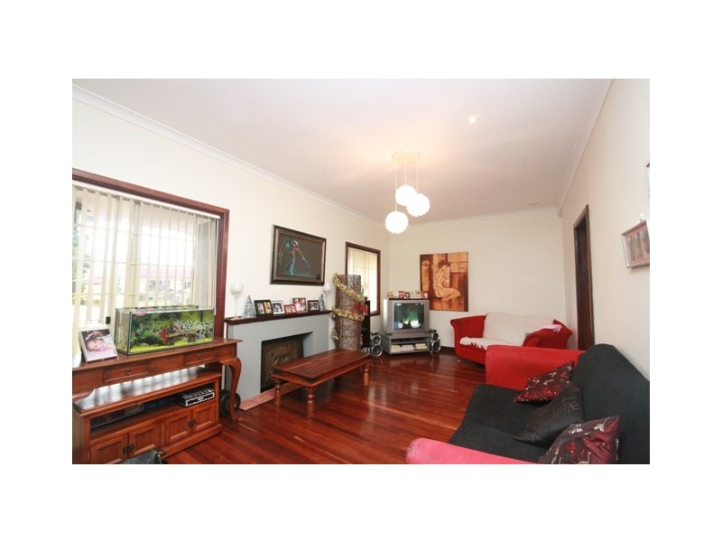 82 Leeds Street, Dianella WA 6059