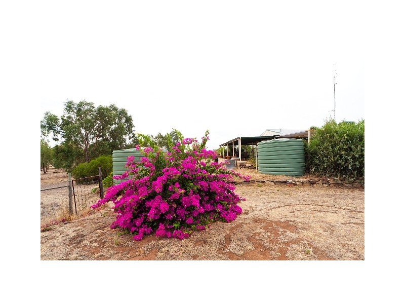 11 Prunster Road, York WA 6302