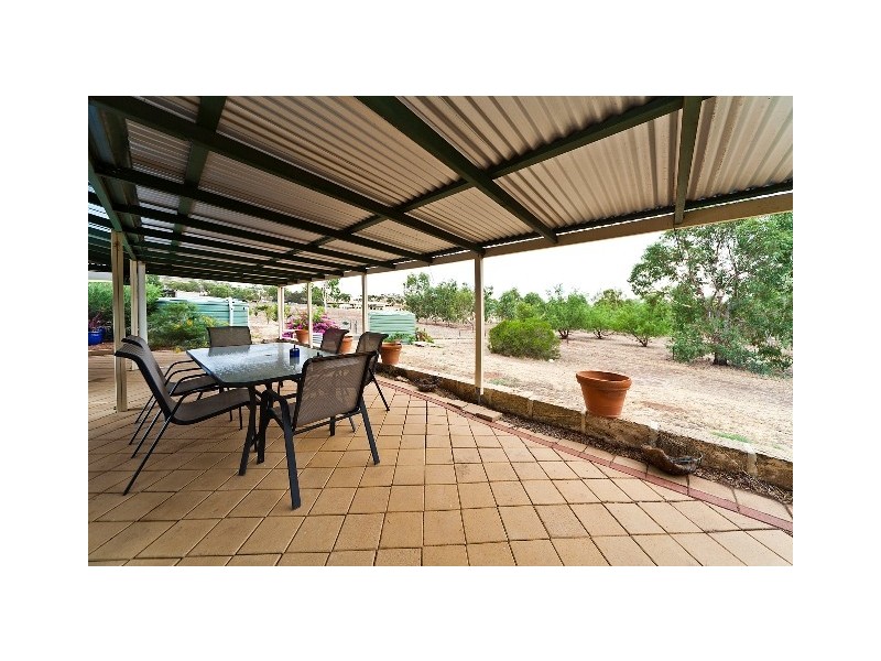 11 Prunster Road, York WA 6302