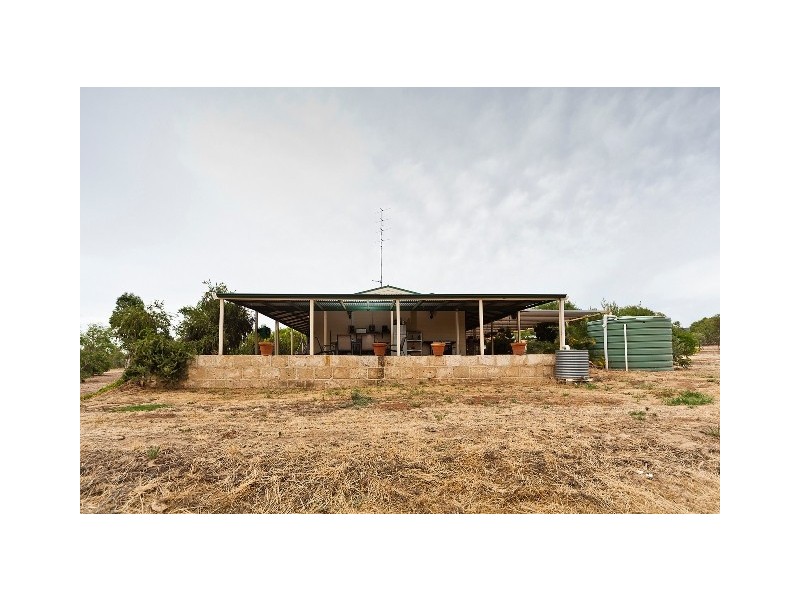 11 Prunster Road, York WA 6302