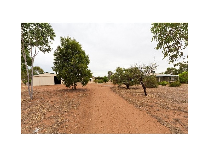 11 Prunster Road, York WA 6302