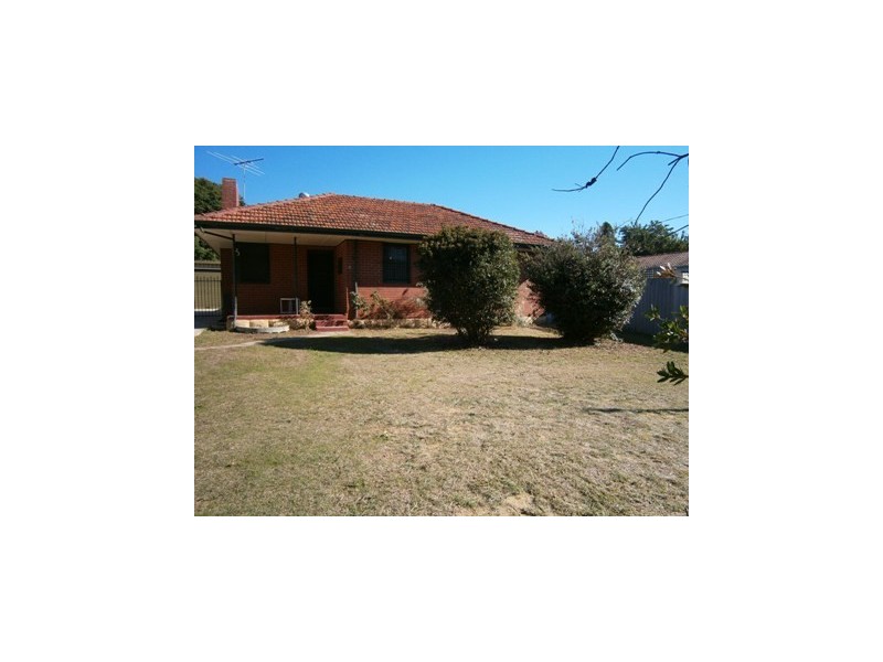 23 Rhodes Crescent, Calista WA 6167