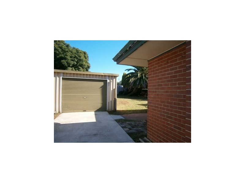 23 Rhodes Crescent, Calista WA 6167