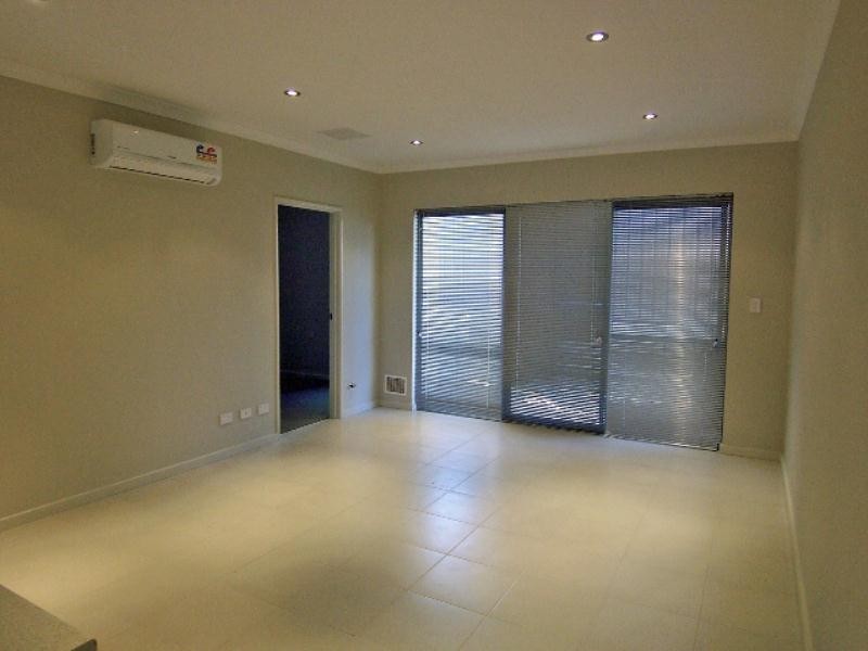 2/88 Harrison Street, Nollamara WA 6061