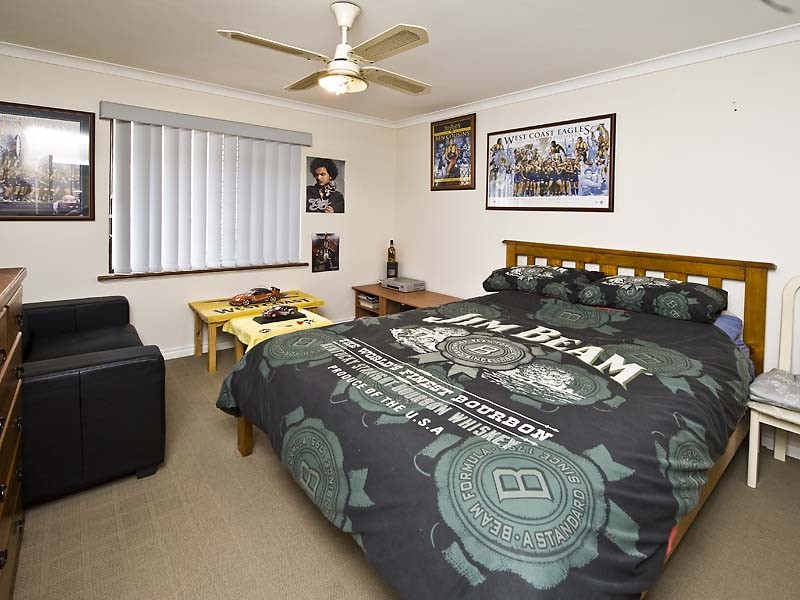 4 Poincaire Street, Stirling WA 6021