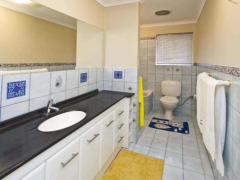 4 Poincaire Street, Stirling WA 6021