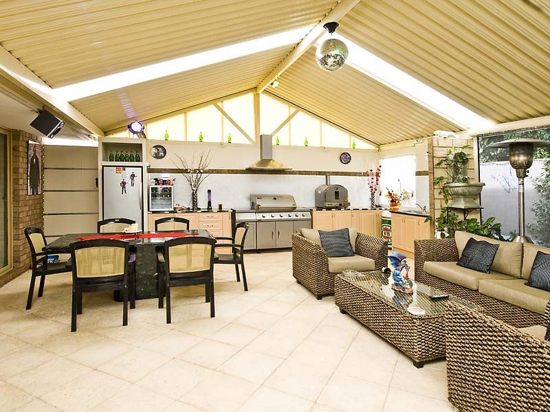 4 Poincaire Street, Stirling WA 6021