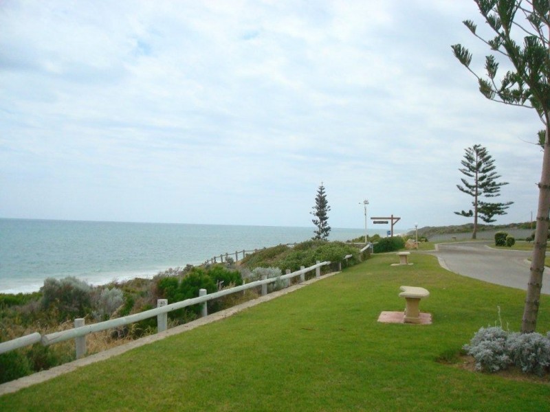 92/1 Williams Way, Seabird WA 6042