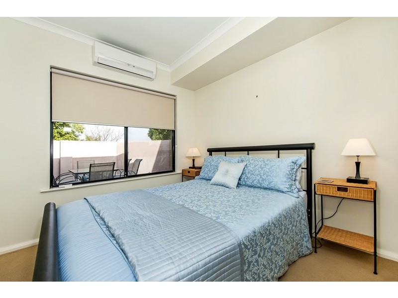 1/207 Scott Street, Cloverdale WA 6105