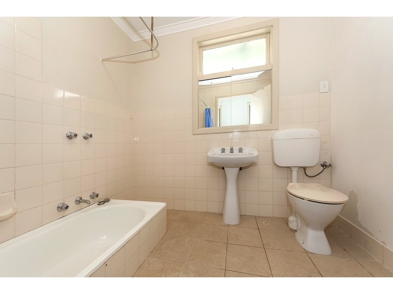 8 Foster Court, Calista WA 6167