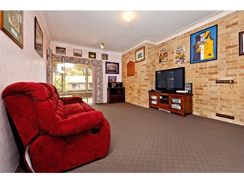 7 Wilkins Road, Kalamunda WA 6076