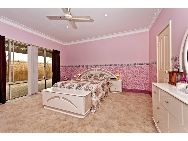 7 Wilkins Road, Kalamunda WA 6076